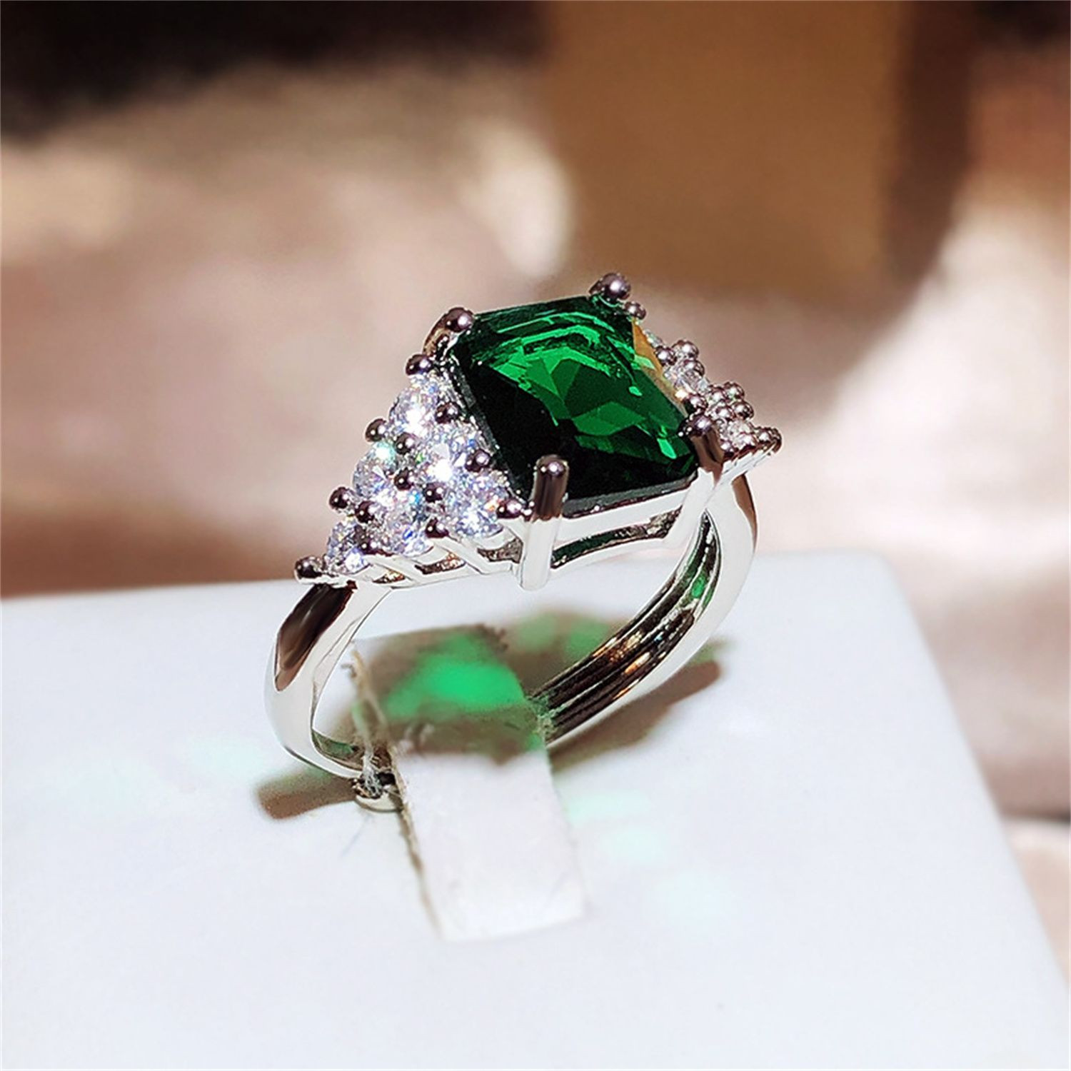 Hot selling colored treasure rings European and American diamond ring